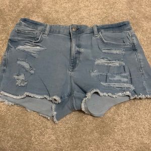 ripped jean shorts / size 17